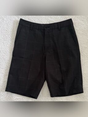 O’Neill men’s size 32 black plaid casual flat front shorts chinos 11.5” inseam